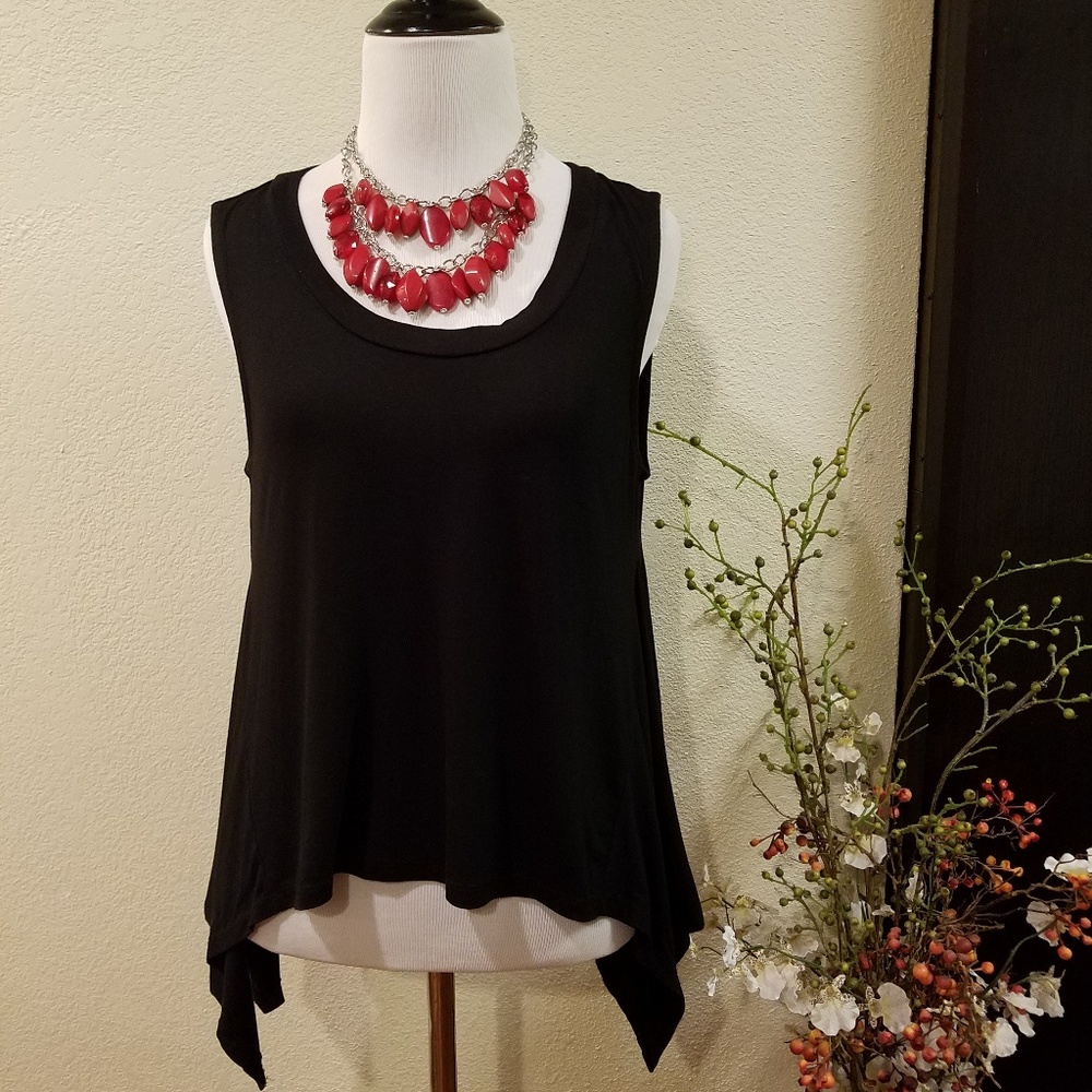 🛍BCBGeneration Black Sleeveless Top Small